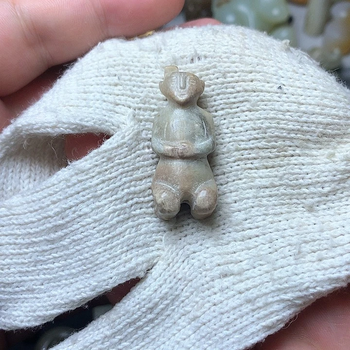 和田玉未镶嵌挂件用****9