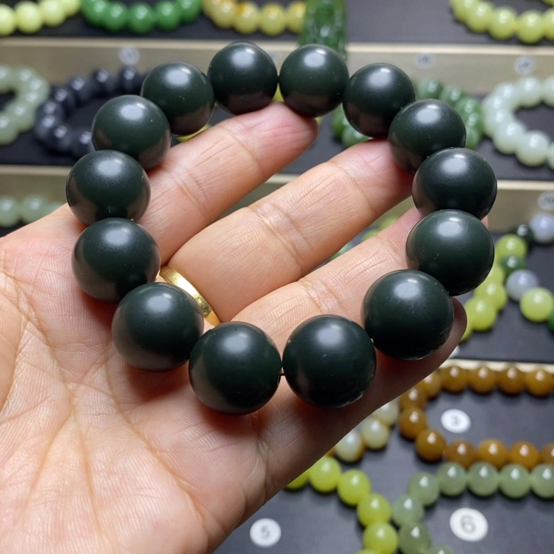 和田玉未镶嵌手串