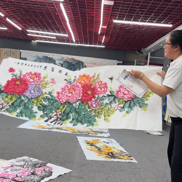 字画等多种形式的艺术作品