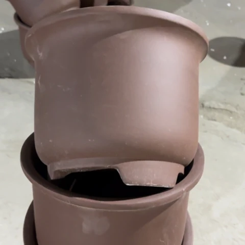 紫砂花盆  60-3。  24-18.5