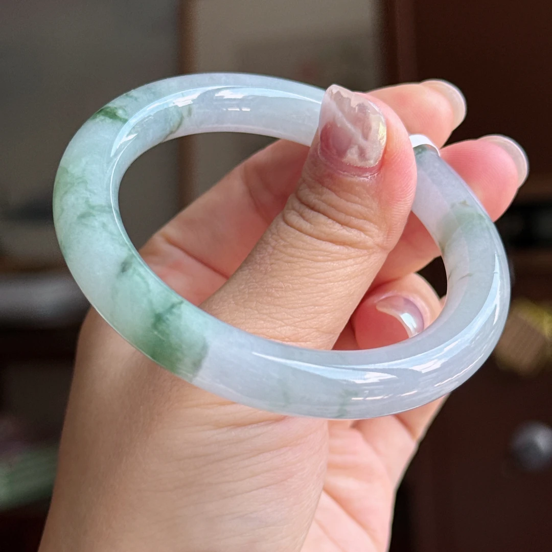 冰胶飘花圆条翡翠手镯55圈口PH2024032613