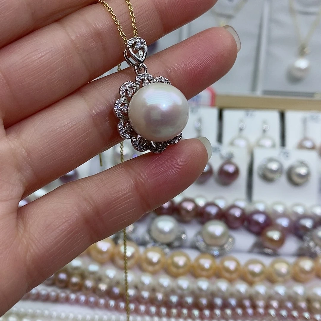 淡水珍珠吊坠(赠链)合金