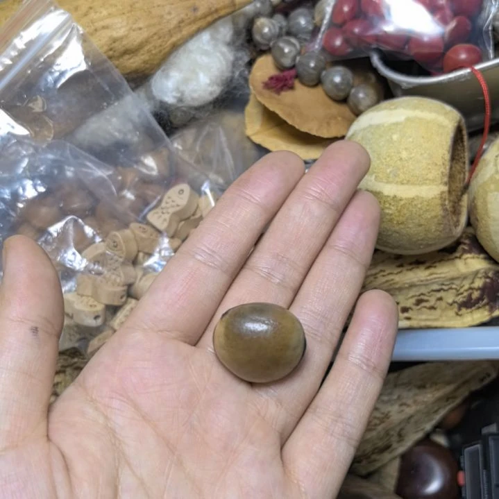 莉***姐白玉菩提吊坠菩提散珠自选菩提散珠