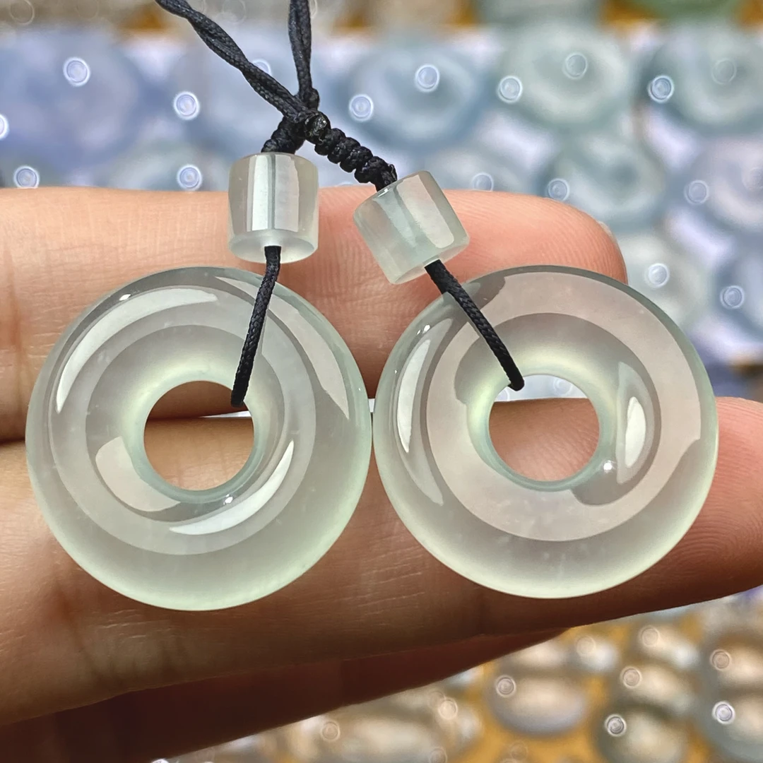 天然缅甸a货翡翠甜甜圈高冰起胶晴底怀古吊坠 尺寸：21.6-5.5/5.2