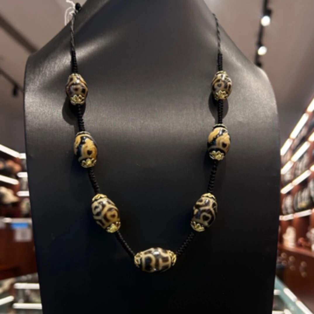 非金属树脂项链 莲花黑白达洛珠手工编织锁骨