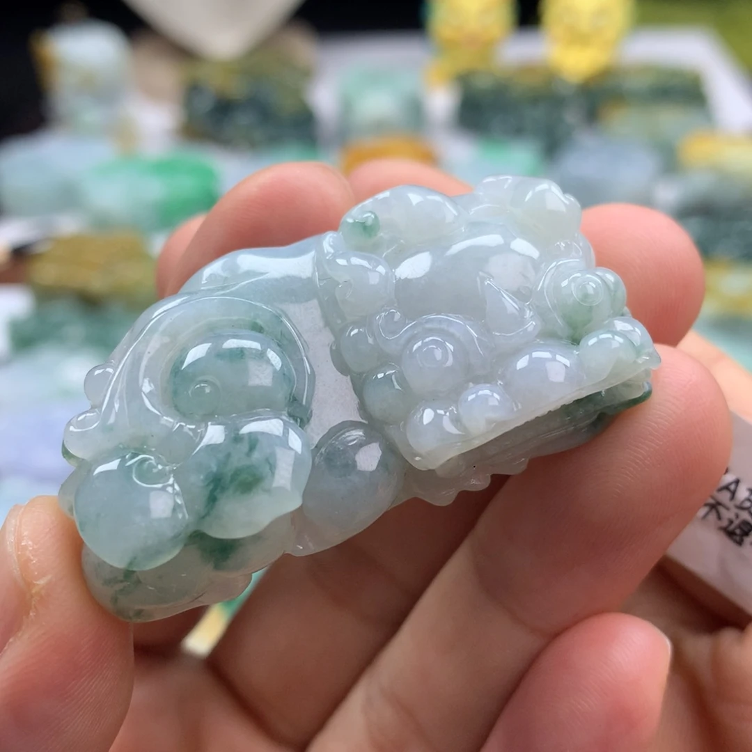 翡翠未镶嵌颈饰翡翠貔貅