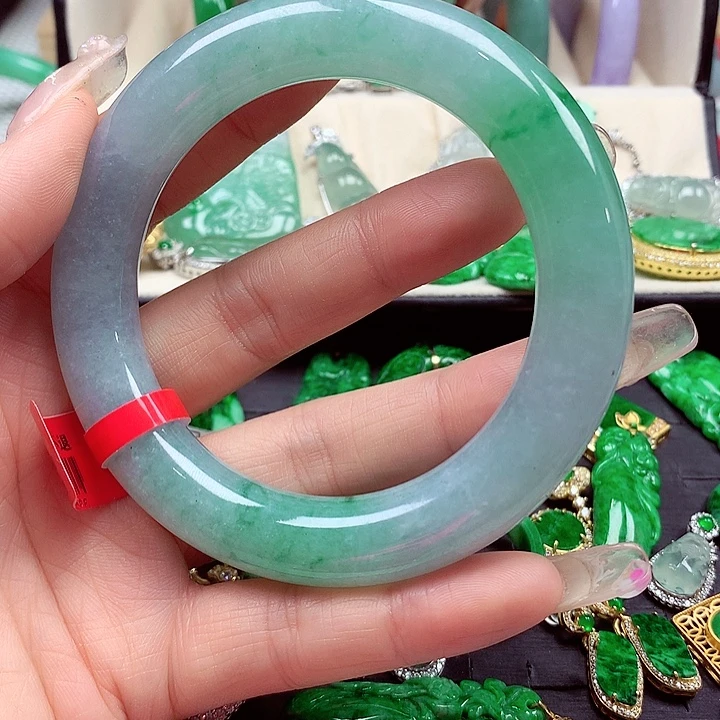 翡翠未镶嵌手镯翡翠手镯