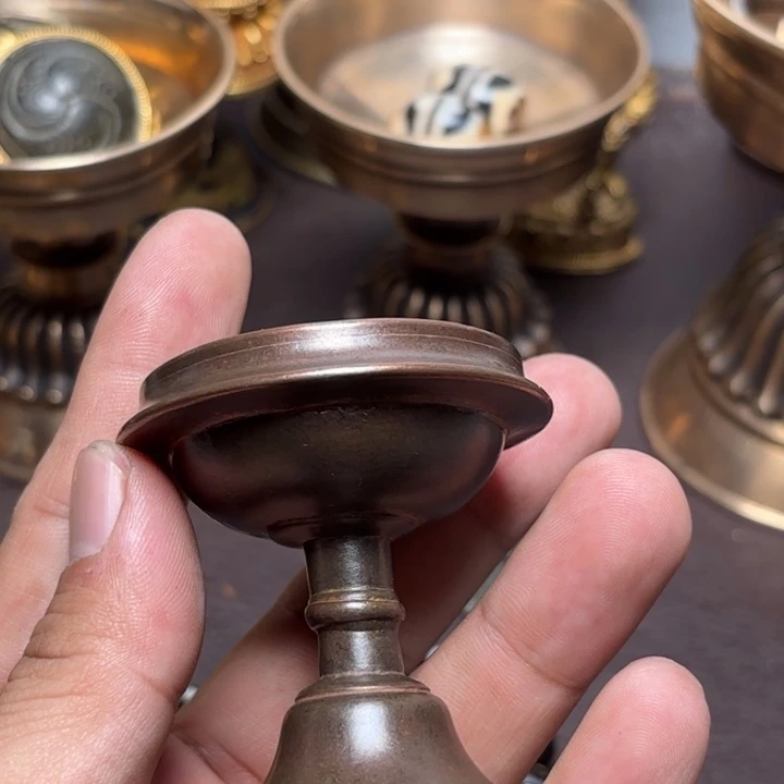 ，***。铜星月菩提挂件菩提