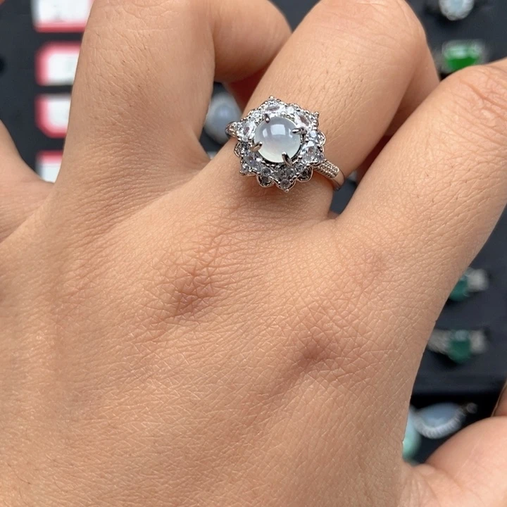 翡翠未镶嵌戒指戒指