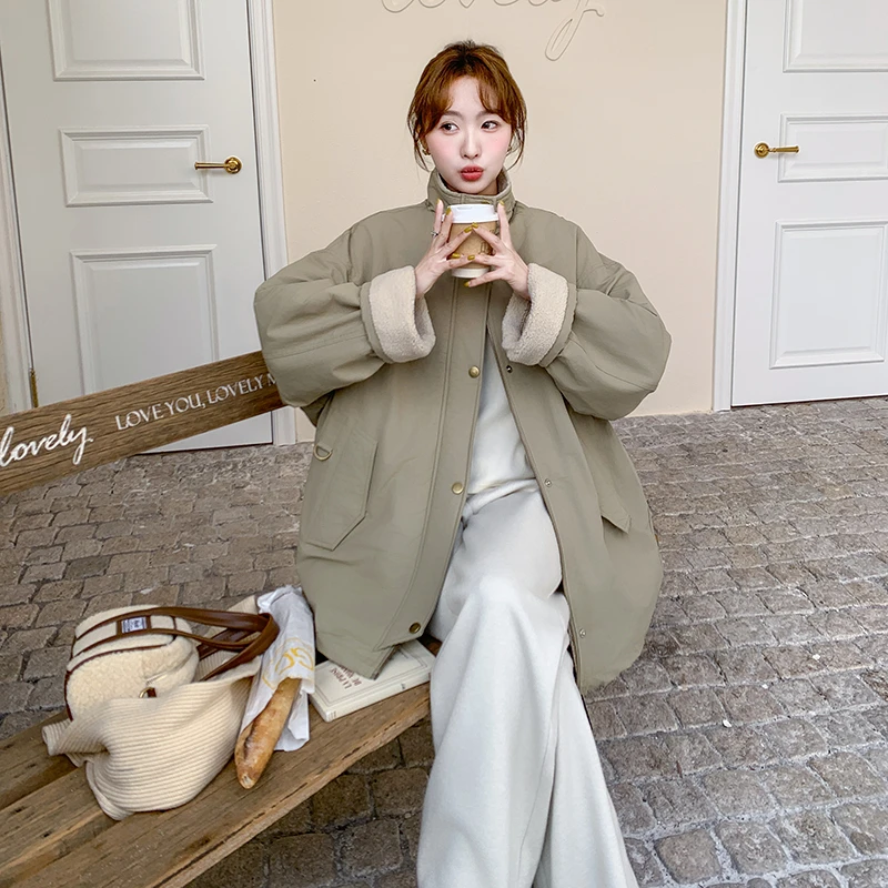 韩系慵懒风羊羔毛工装外套女秋冬2025新款宽松加绒加厚派克服大衣