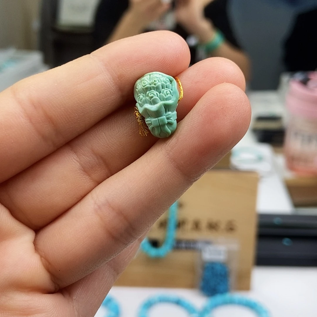 未镶嵌绿松石珠宝奇石