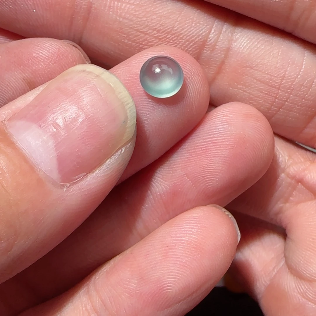 定制翡翠未镶嵌天然翡翠蛋面