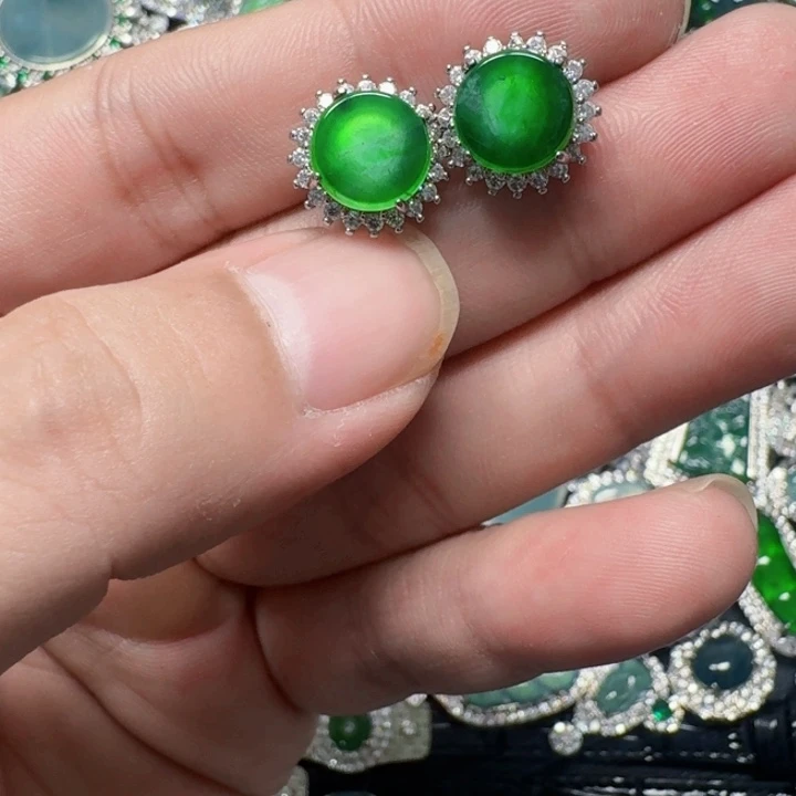 翡翠未镶嵌颈饰天然A货翡翠放漏