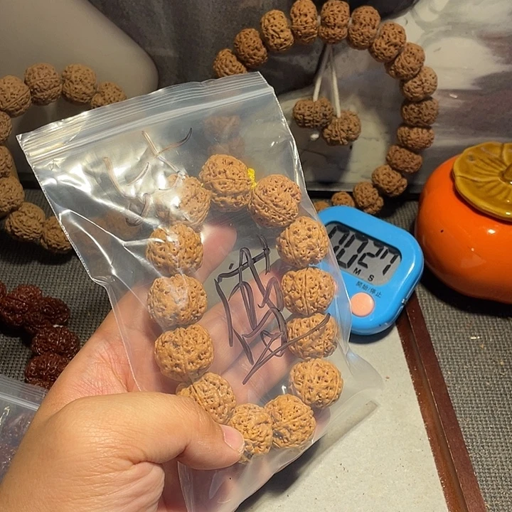 盛***森吊坠金刚菩提蜂窝