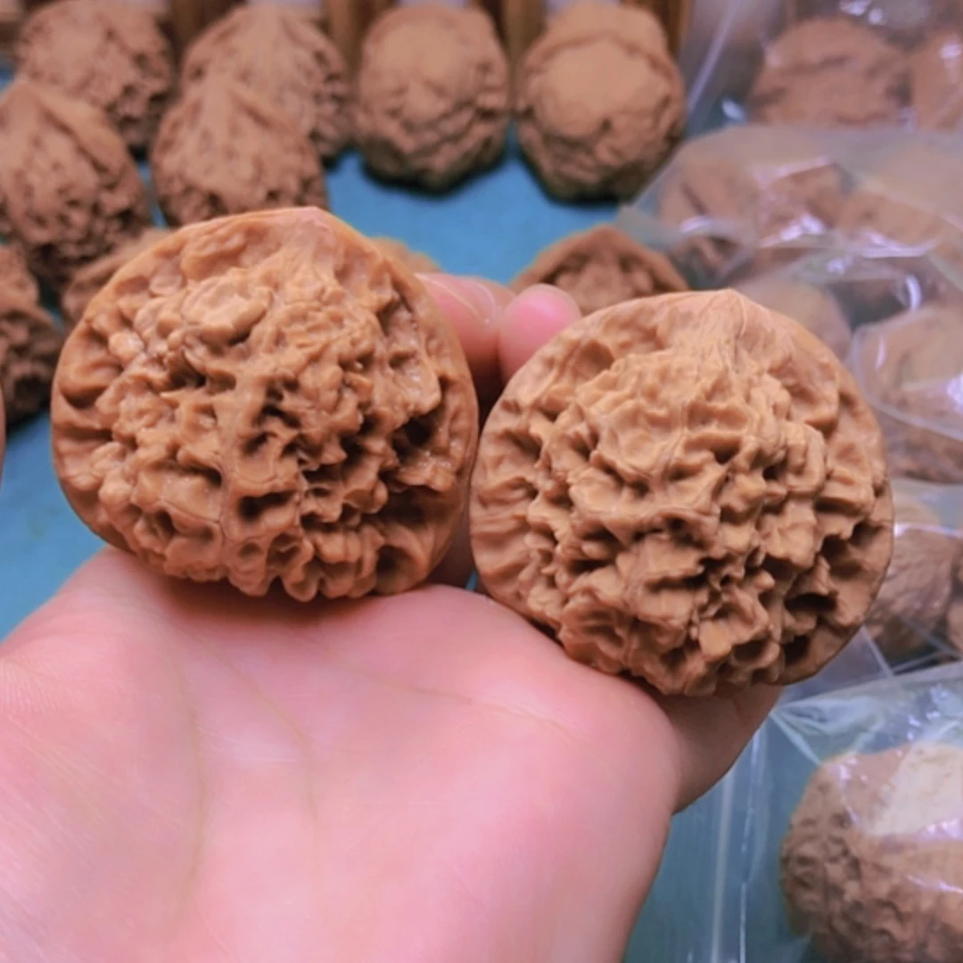 【闪购商品】把件核桃46官帽有修出油