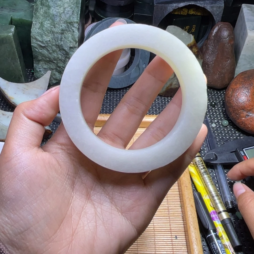 未镶嵌和田玉珠宝半成品