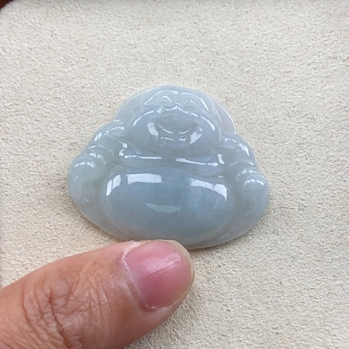 翡翠未镶嵌颈饰佛