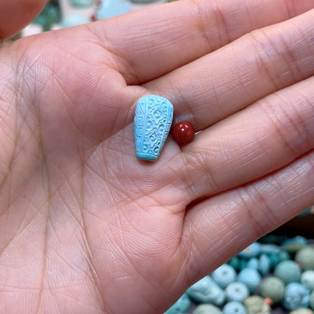 南红玛瑙配饰未镶嵌芳