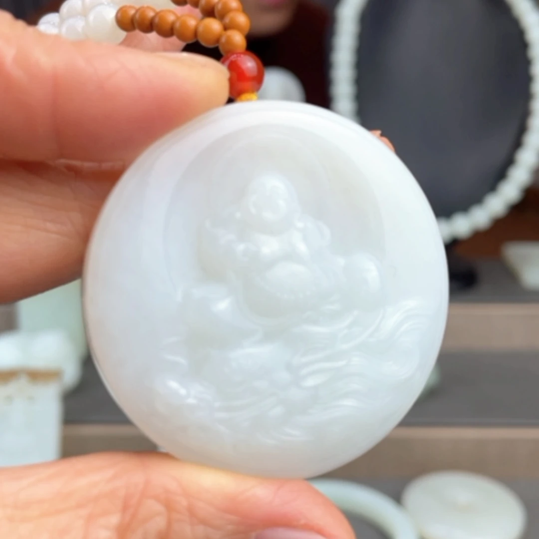 【闪购商品】颈饰未镶嵌和田玉