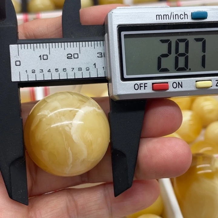 五***孙未镶嵌琥珀裸石蜜蜡