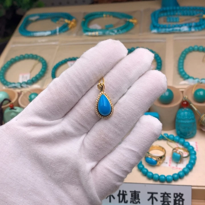 18K金镶嵌绿松石珠宝奇石