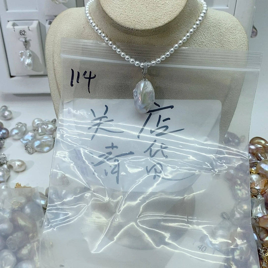 淡水珍珠颈饰合金