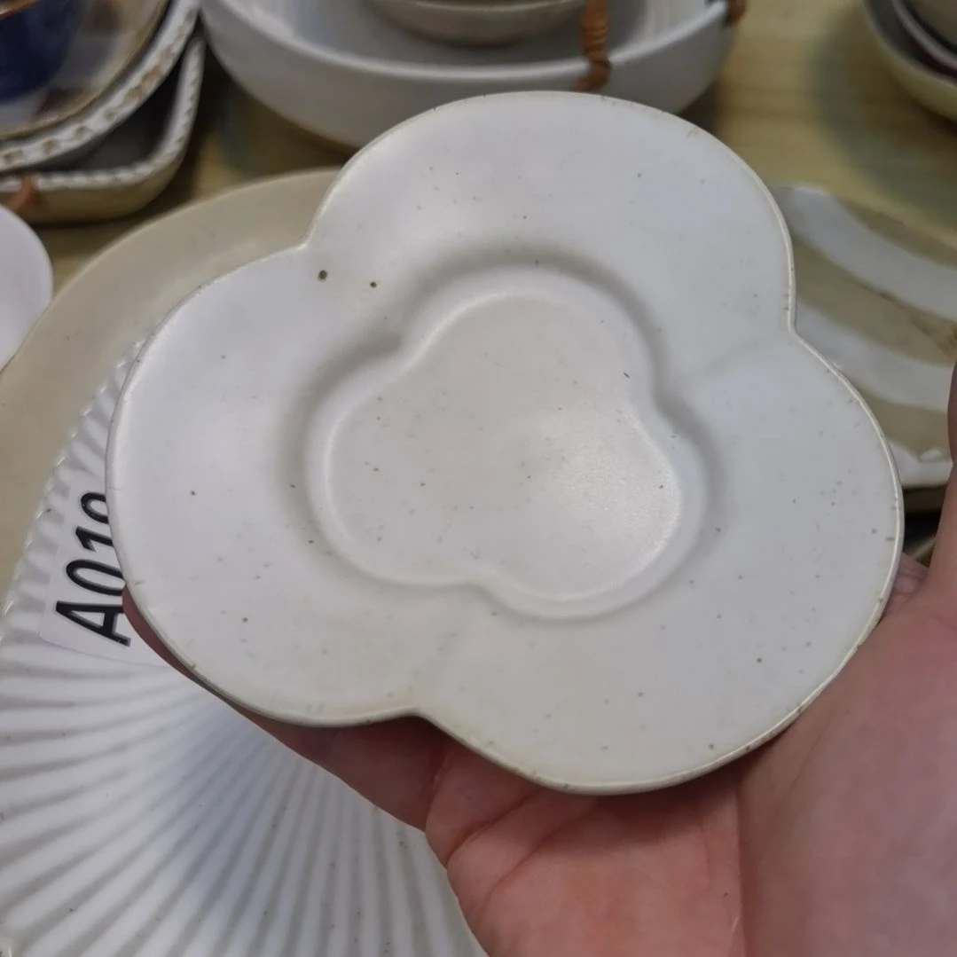 瓷片正品粗陶料碟一个