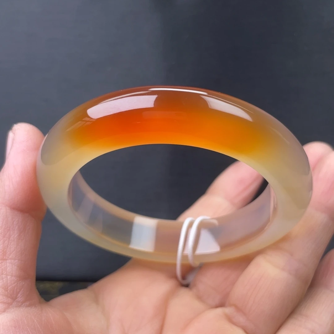 玛瑙/玉髓未镶嵌手镯57圈