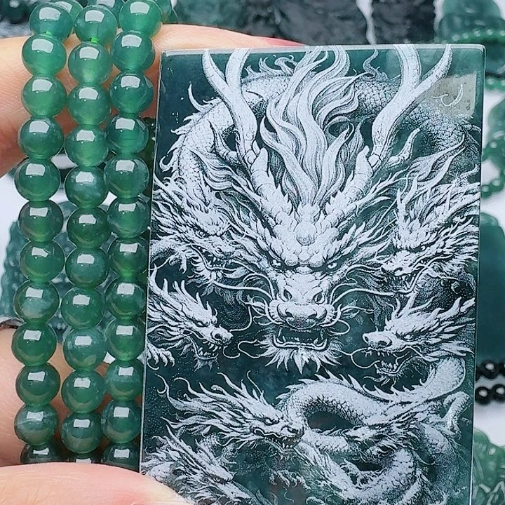 颈饰未镶嵌翡翠多样性发其一
