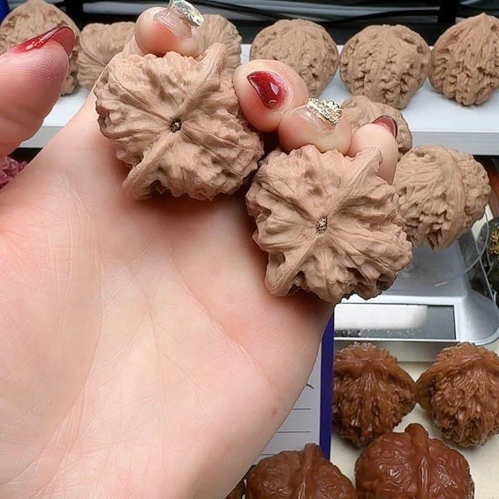 文玩核桃吊坠小***）40全品野狼