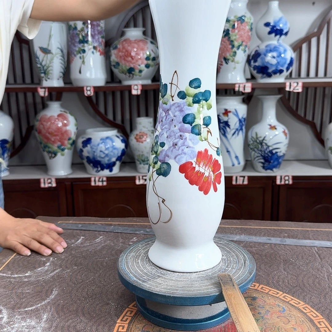 摆件景德镇陶瓷蛮紫藤