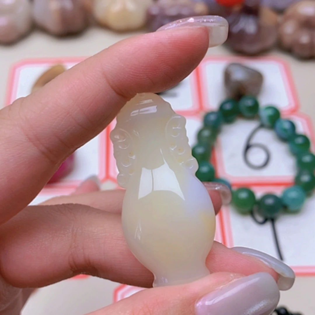 【闪购商品】未镶嵌玛瑙/玉髓珠宝半成品日**辰