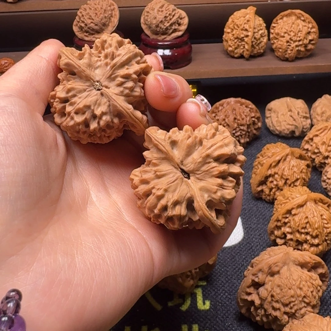 文玩核桃吊坠?***冷46官帽