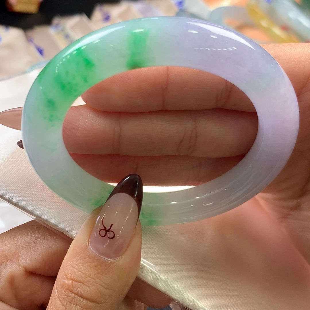 翡翠未镶嵌手镯（圆镯）13号冰春彩