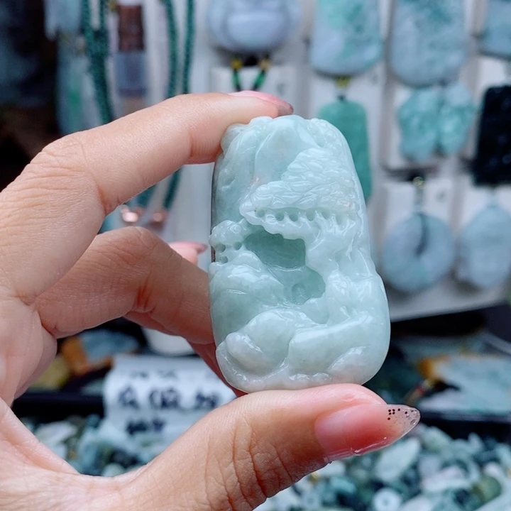 翡翠未镶嵌颈饰翡翠