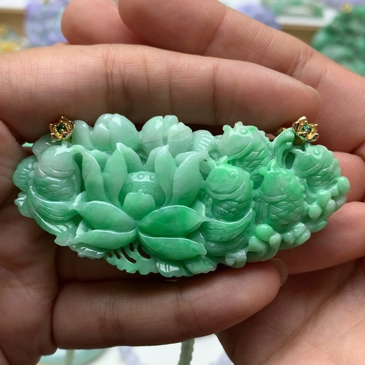 颈饰未镶嵌翡翠翡翠