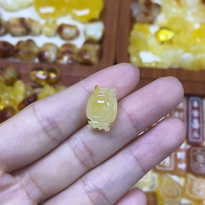 橄榄核吊坠糖果包38
