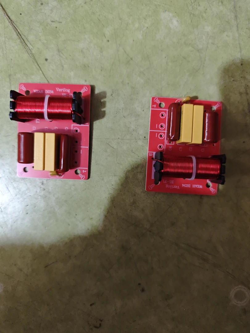 8新  高低音箱分频器一对的价格。