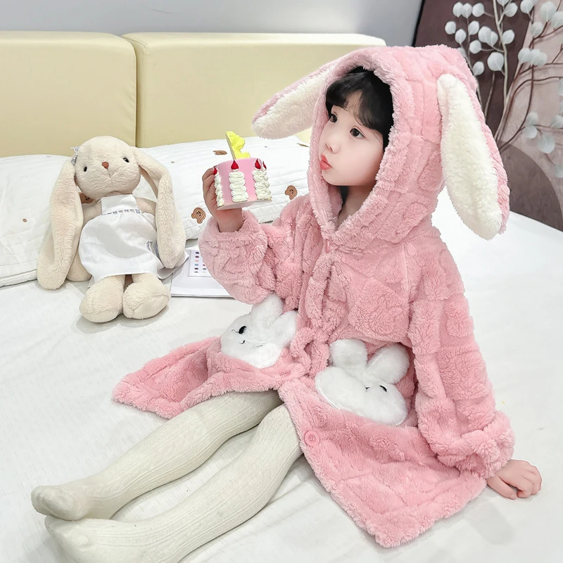女童睡袍秋冬加厚儿童法兰绒睡衣长款连帽女孩公主宝宝法兰绒浴袍