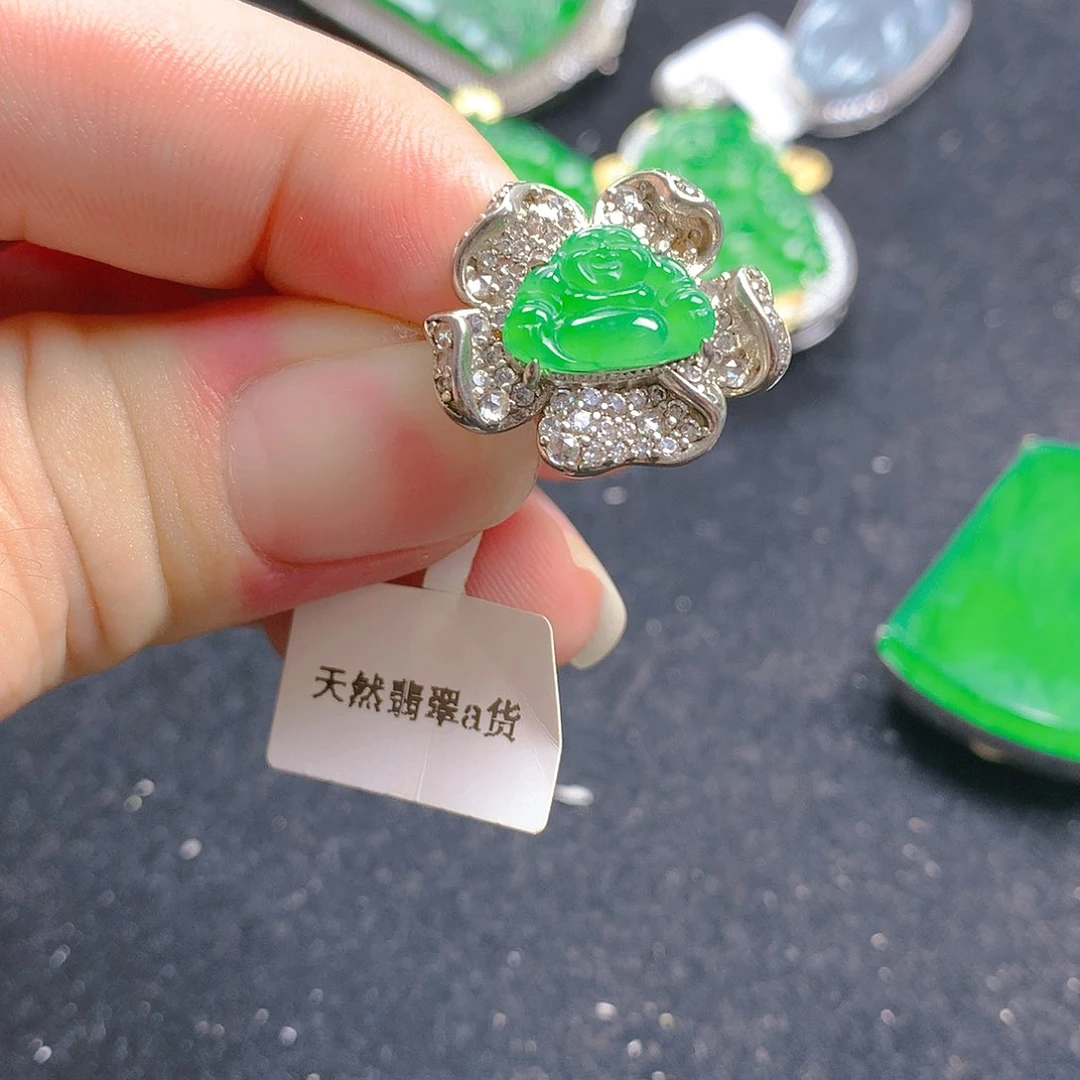 颈饰未镶嵌翡翠翡翠
