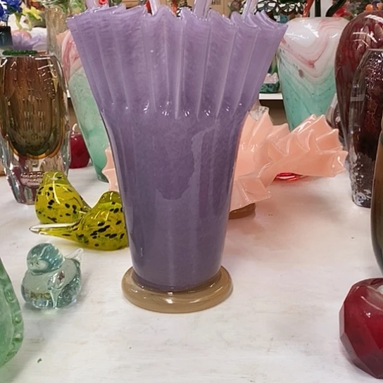 琉璃花瓶高28厘米口径18厘米