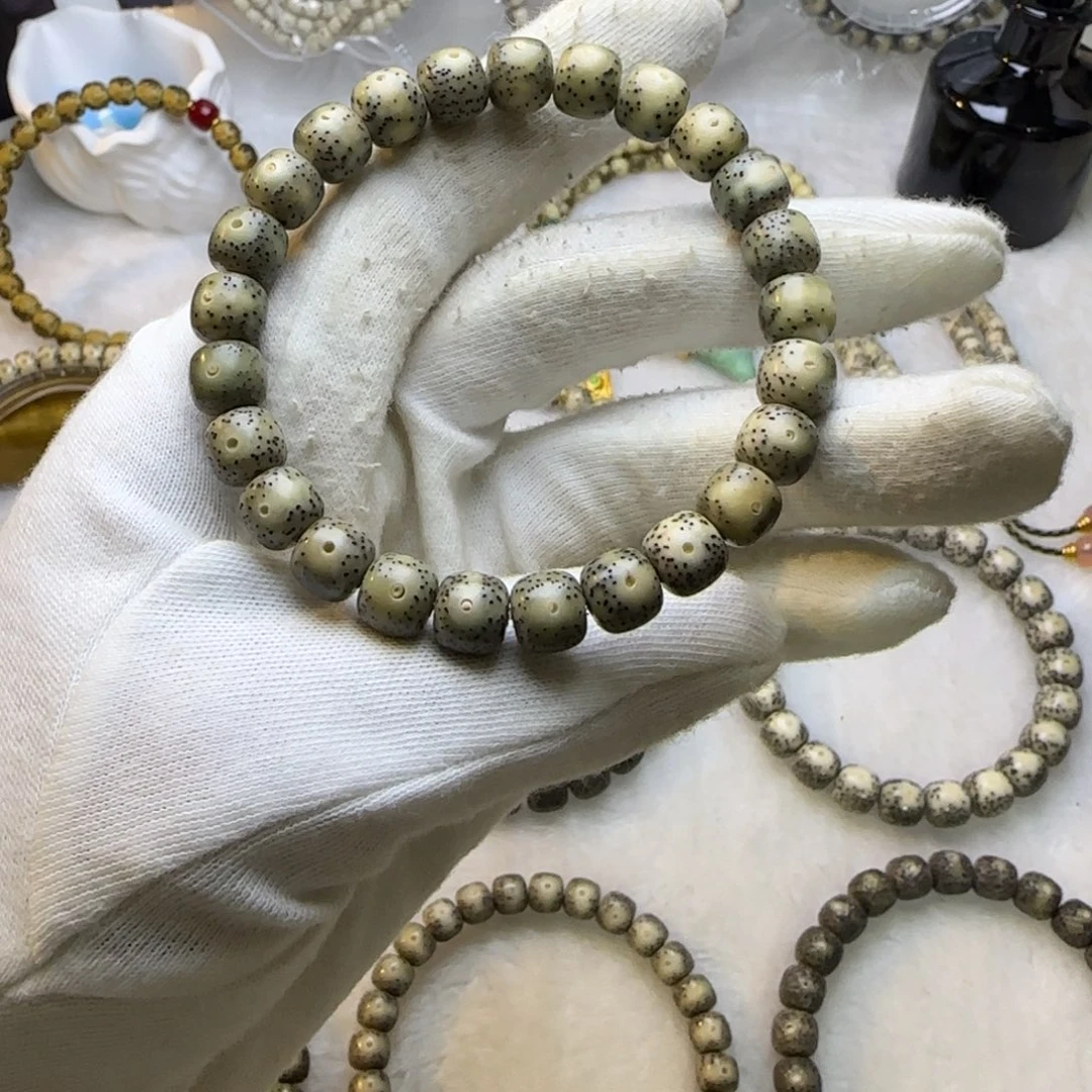 手串星月菩提绿冰