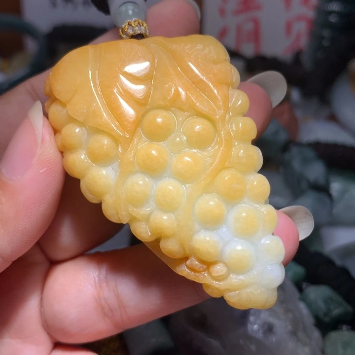 翡翠未镶嵌颈饰保真天然A货翡翠