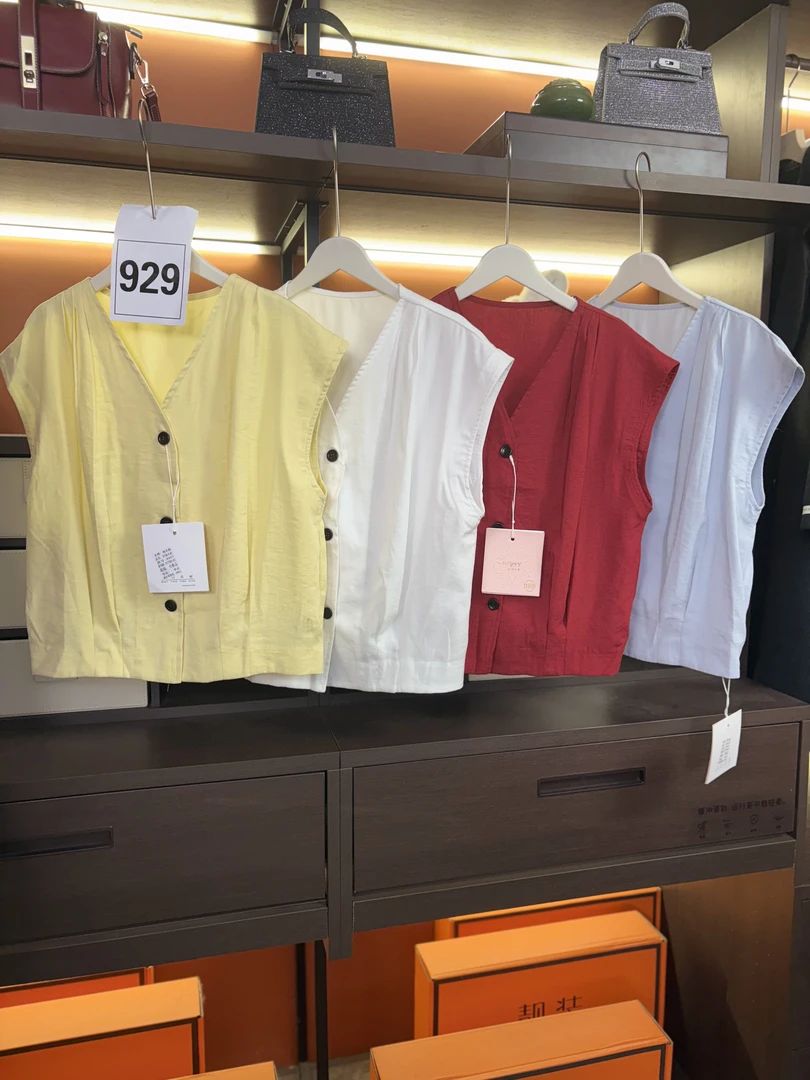 929简约夏季衬衫V领缓冲女装轻柔上衣单排多扣纯色无袖