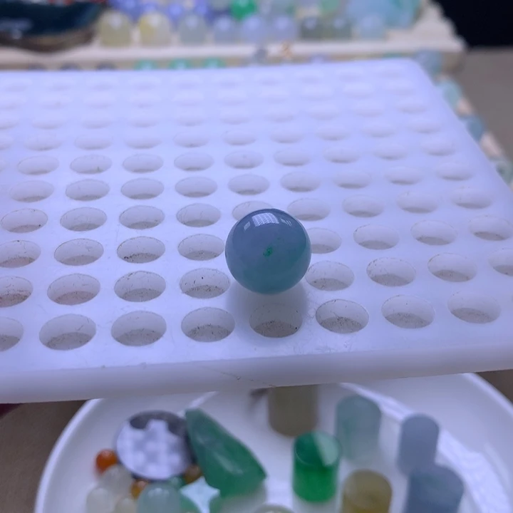 翡翠未镶嵌手链13.3翡翠圆珠