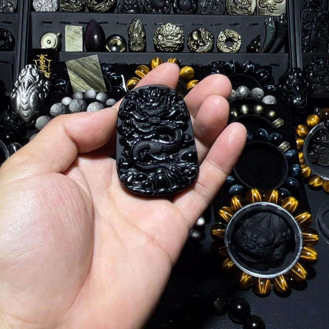 未镶嵌黑曜岩珠宝奇石龍*
