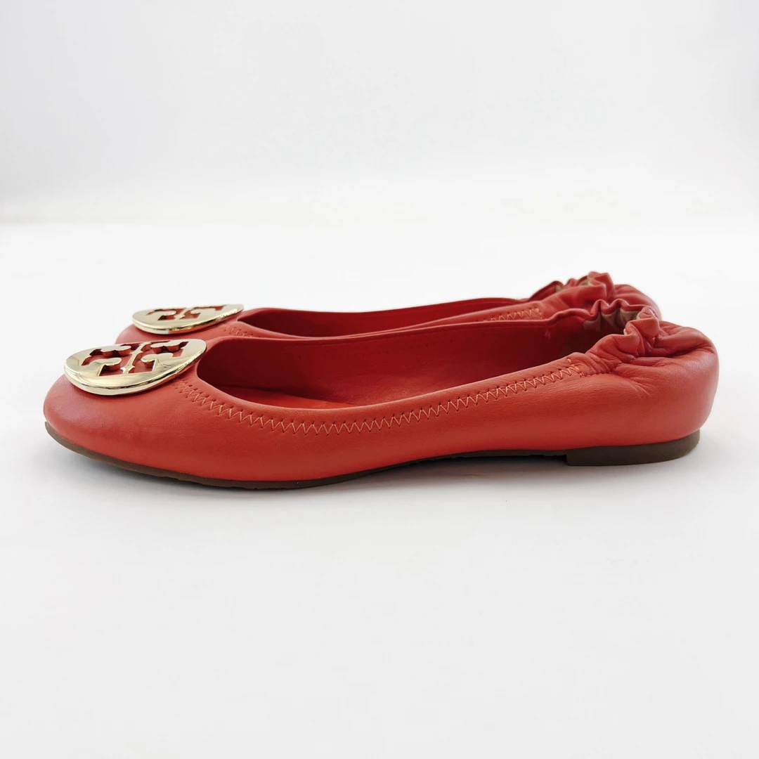 95新 TORY BURCH/汤丽柏琦 36码/橘红色皮质圆头平底鞋/15435834