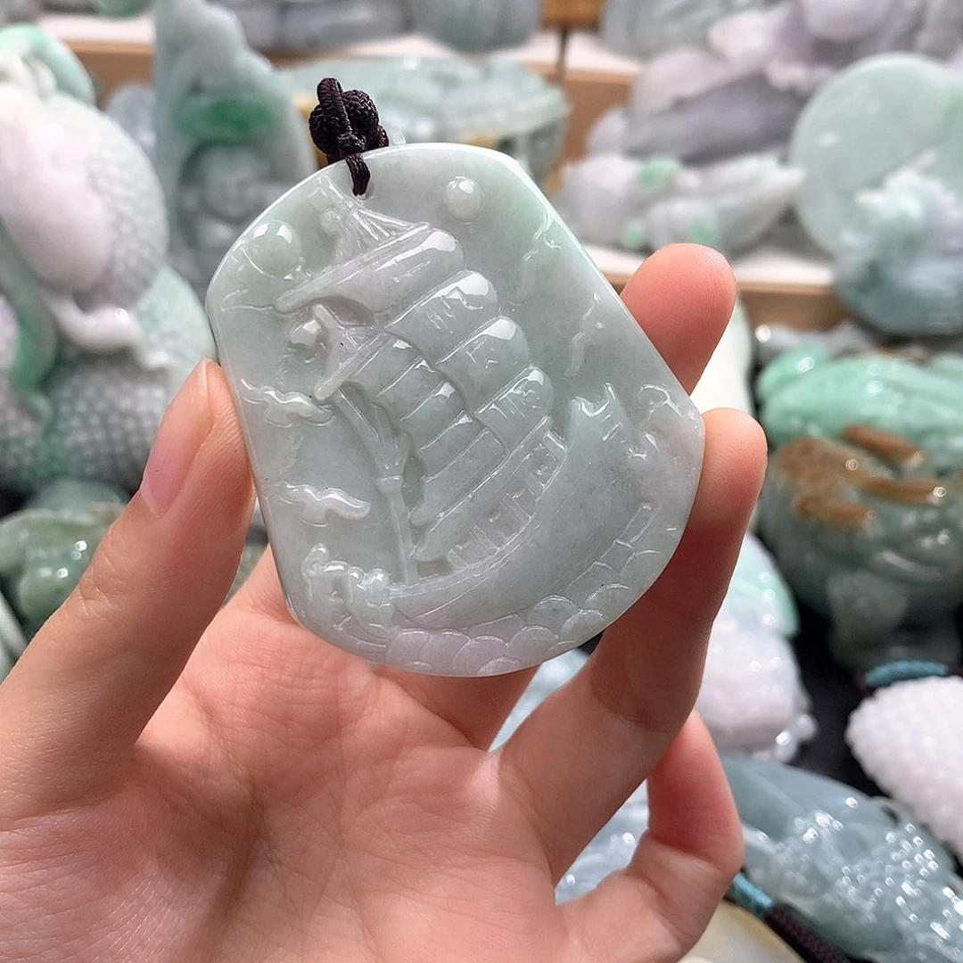 吊坠(不含链)未镶嵌翡翠