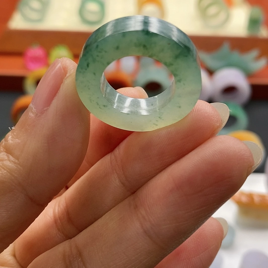 定制翡翠未镶嵌10-16圈口