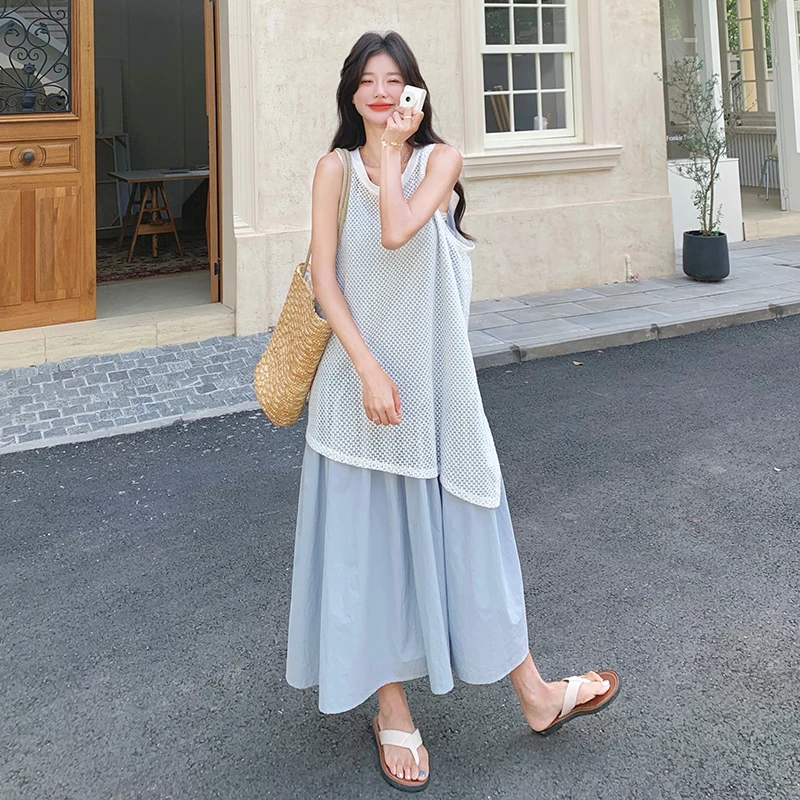 法式米白马甲镂空马甲罩衫套装女夏2025新款韩系蓝色吊带裙两件套
